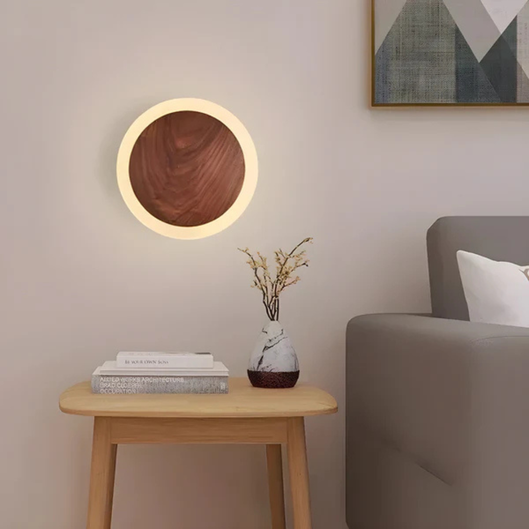 Scandinavian LED Wall Lamp in Wood – Modern Minimalist Design for Elegant Lighting 3