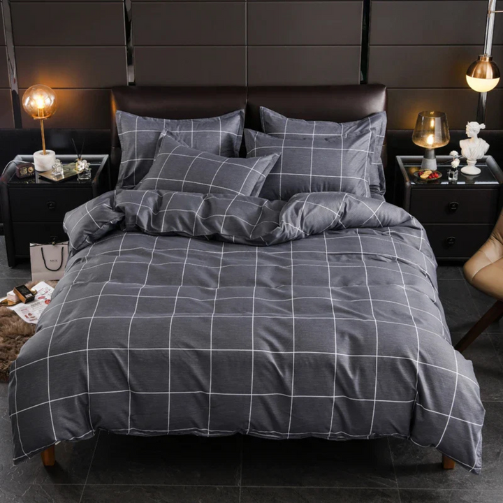 Silky Soft Bed Cover Set with Pillowcases – Elegant Design for Modern Bedrooms 6