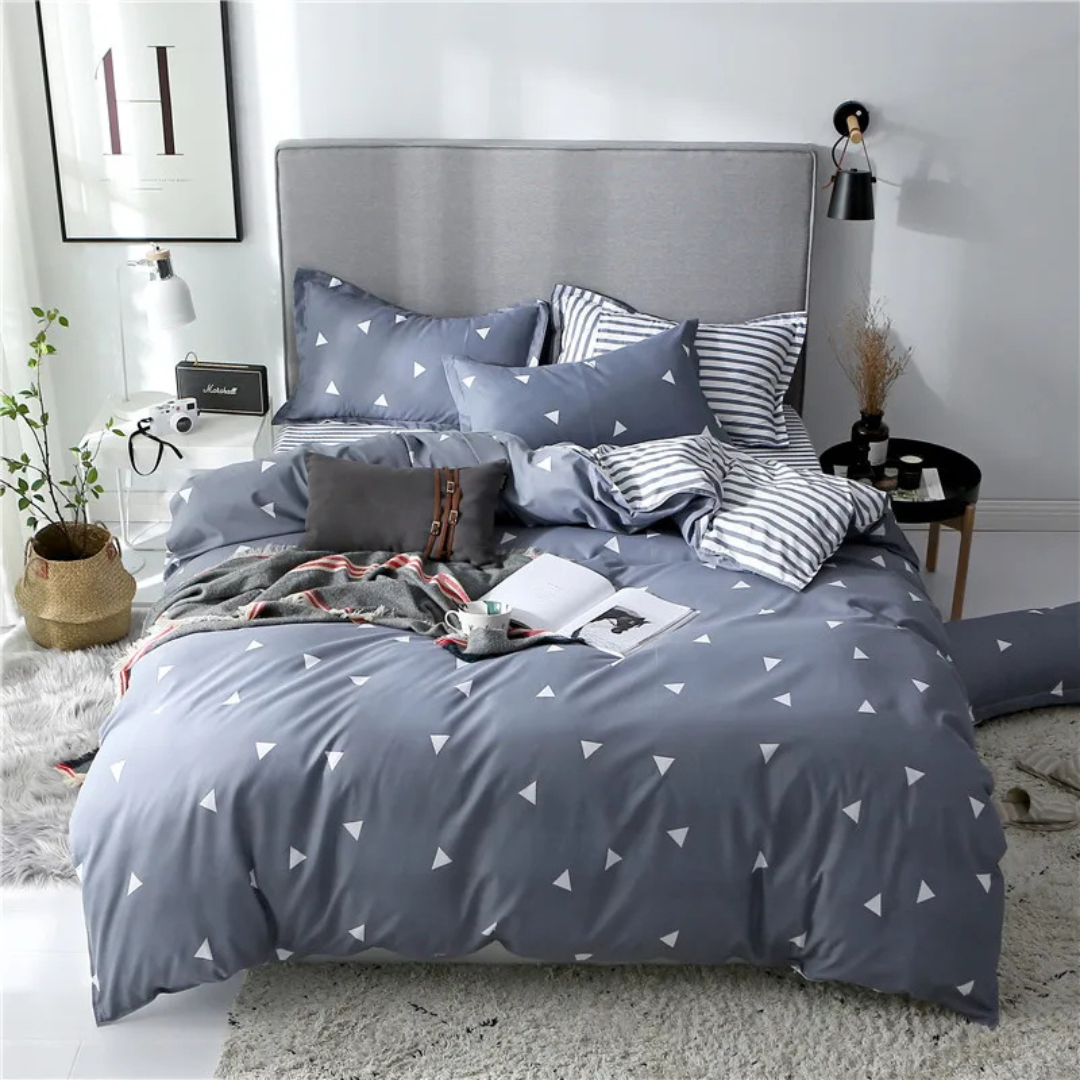 Silky Soft Bed Cover Set with Pillowcases – Elegant Design for Modern Bedrooms 7