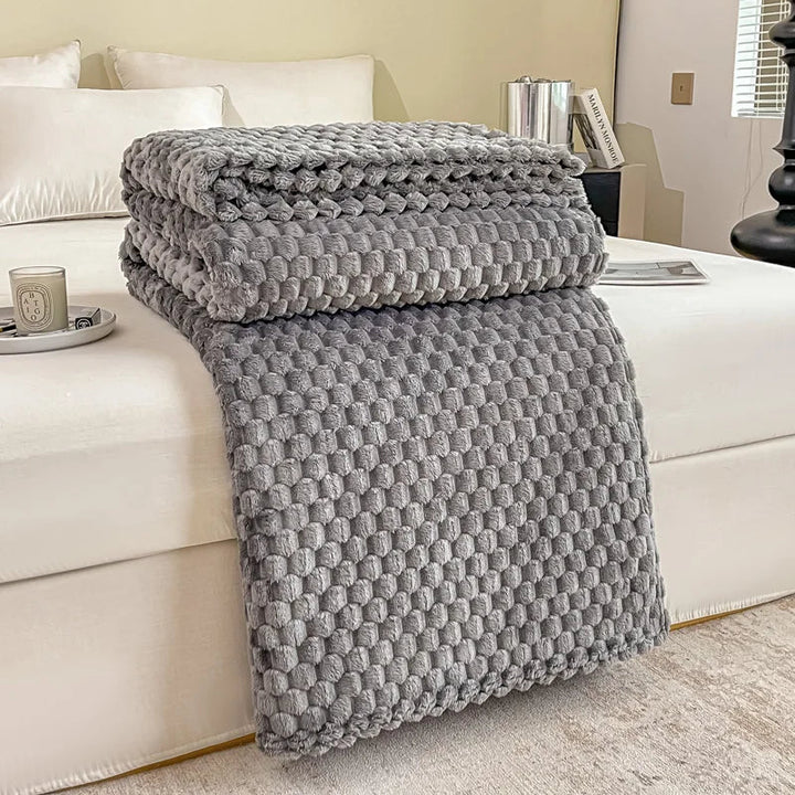 Ultra Soft Checkered Velvet Blanket – Cozy Plush Throw for Sofa and Bed 7