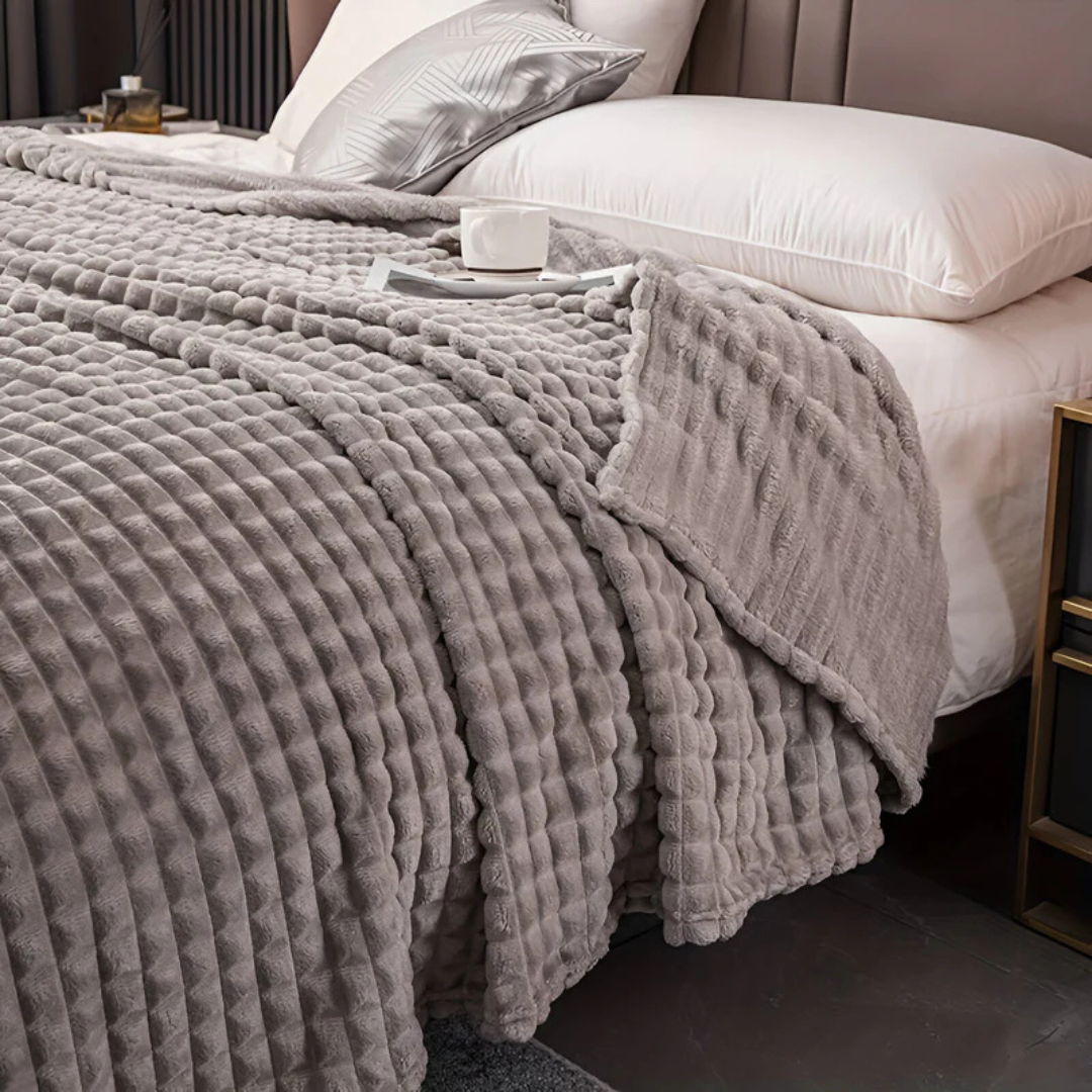 Ultra Soft Double-Sided Fleece Plaid Blanket – Warm Plush Comfort for Home 4
