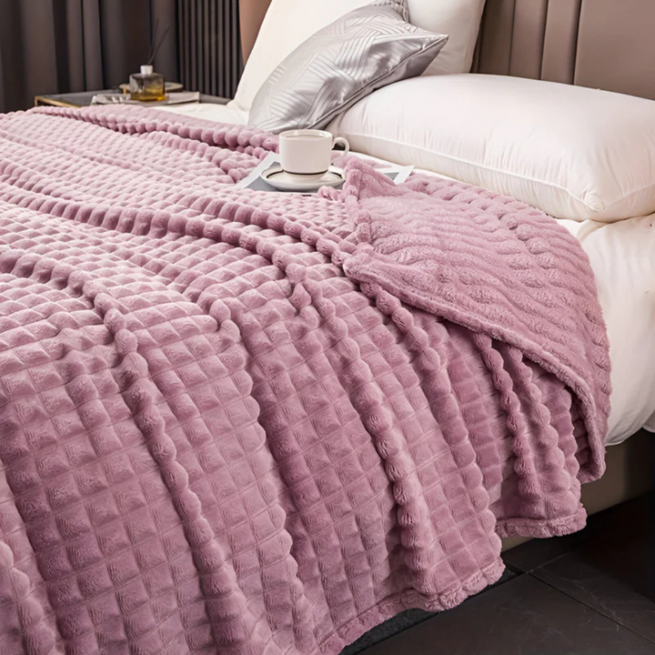 Ultra Soft Double-Sided Fleece Plaid Blanket – Warm Plush Comfort for Home 9