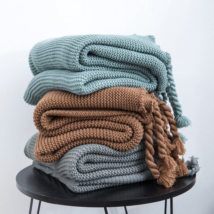 Waffle Knit Throw Blanket with Knotted Tassels – Soft and Warm Acrylic Blanket 3