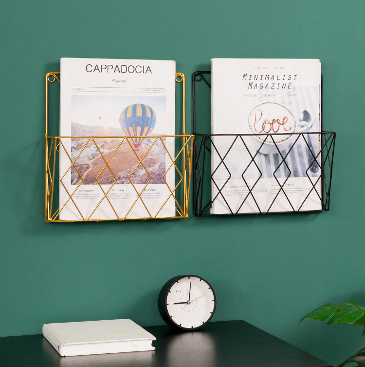 Wall-Mounted Magazine Rack with Geometric Diamond Design – Durable Metal Wire Holder for Compact Storage and Stylish Organization 1