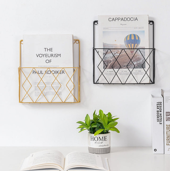 Wall-Mounted Magazine Rack with Geometric Diamond Design – Durable Metal Wire Holder for Compact Storage and Stylish Organization 3